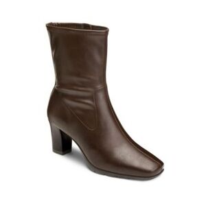 Vintage Nine & Co Y2K Jyrok Square Toe Heeled Ankle Boots in Dark Brown